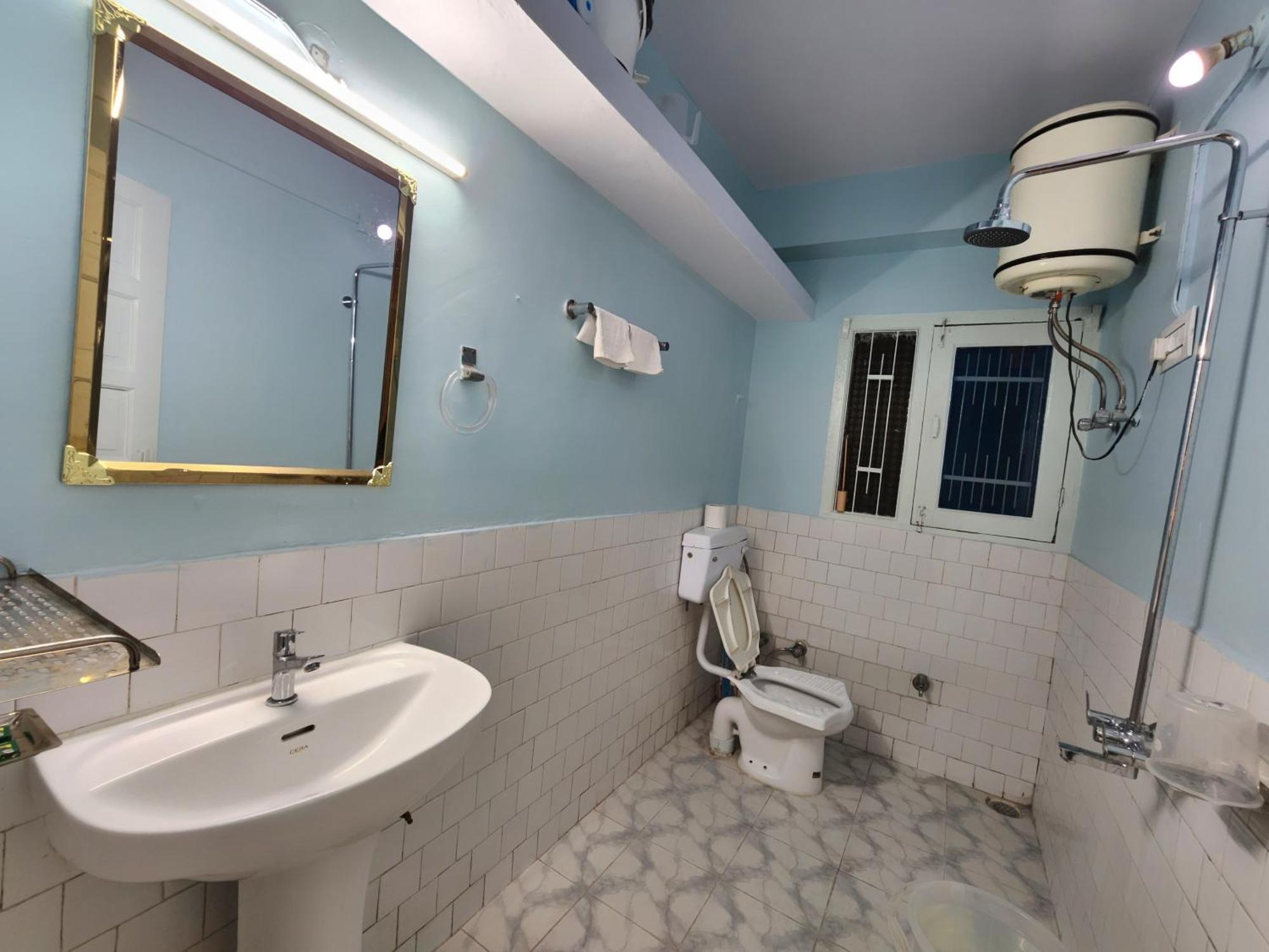 Aaram Baagh Simla Appartement Buitenkant foto